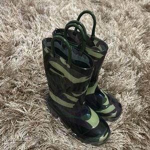 Toddler boys camo rain boots